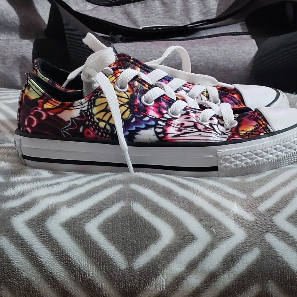 Little Girls Butterfly Converse Sneakers - Picture 2 of 3